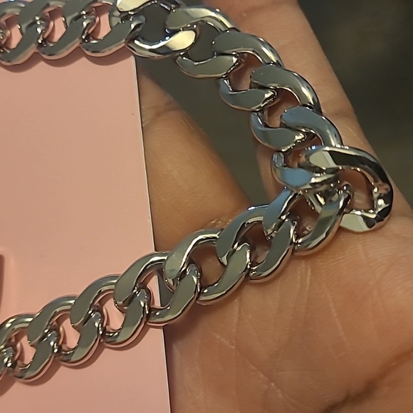 Juicy Couture Heart Pendant Necklace - Picture 5 of 8